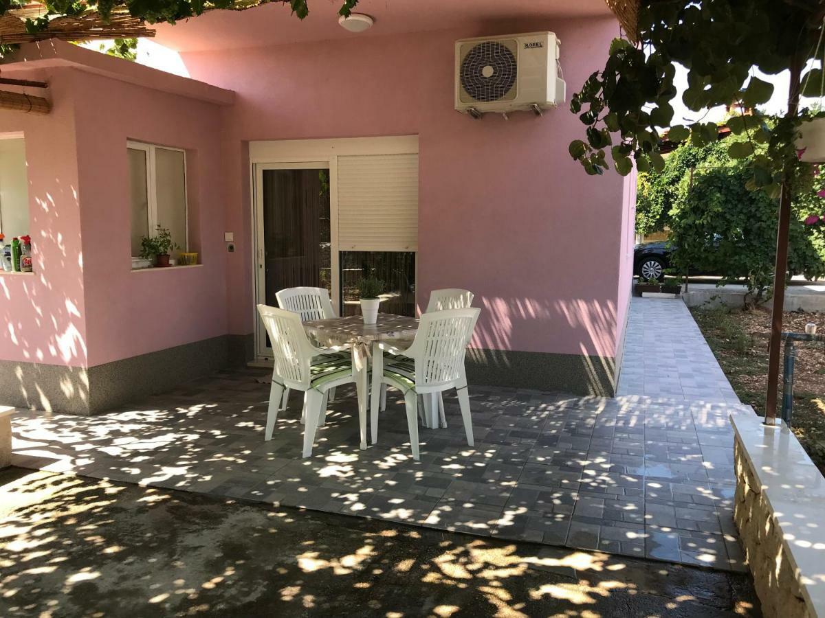 Apartman Mirjana With Terrace And Free Parking Donji Okrug  ภายนอก รูปภาพ