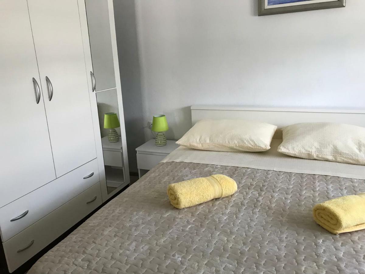 Apartman Mirjana With Terrace And Free Parking Donji Okrug  ภายนอก รูปภาพ