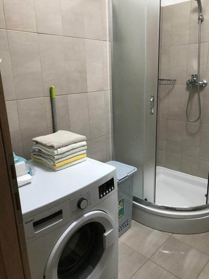 Apartman Mirjana With Terrace And Free Parking Donji Okrug  ภายนอก รูปภาพ